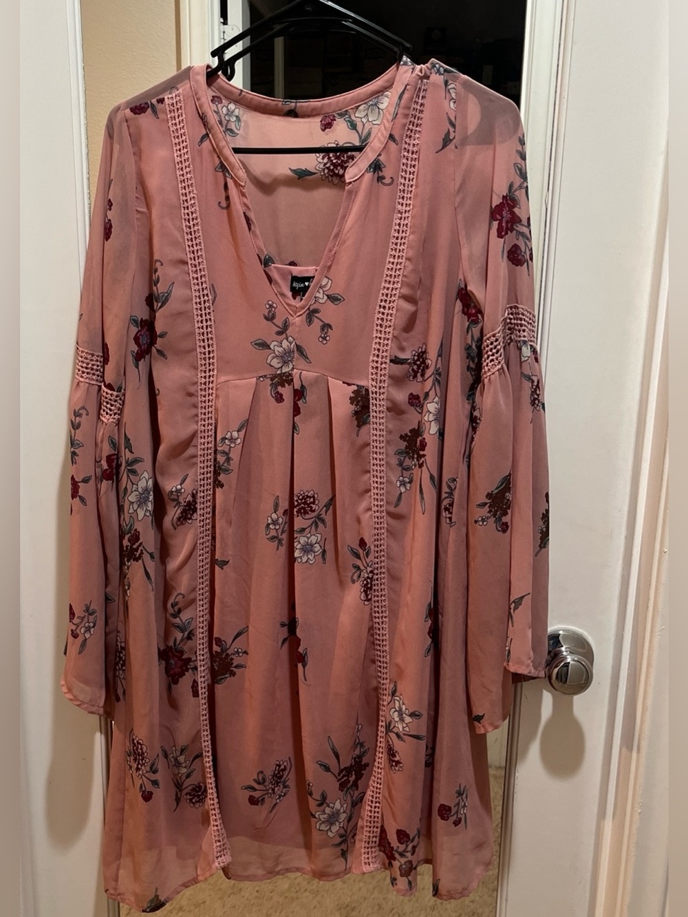 Sequin Hearts - Pink Flowy Flared Sleeve CottagecoreFloral Dress Midi Sz- Large